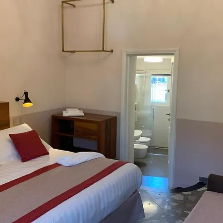 فندق مبيت وإفطار Dimora Del Leone جنوى