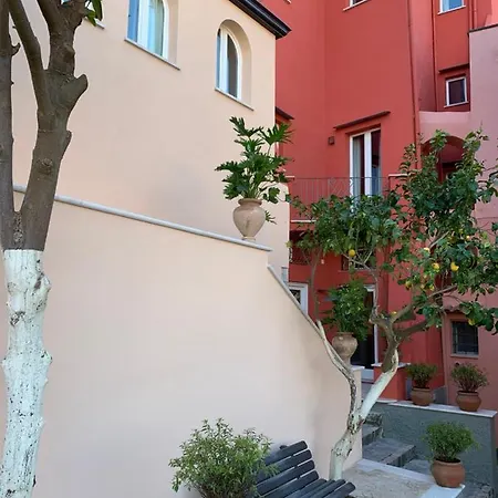 Dimora Del Leone Gaète