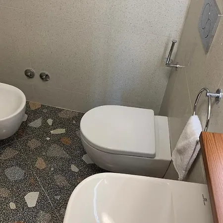 Dimora Del Leone Couette-café 4*