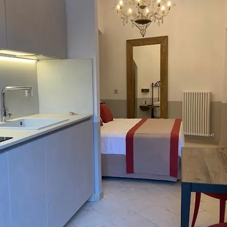 Dimora Del Leone Couette-café 4*