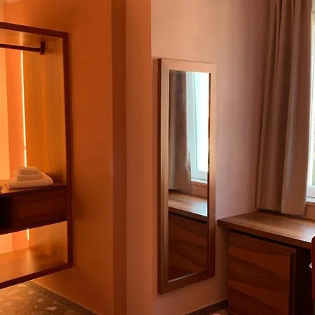 Dimora Del Leone Bed & Breakfast